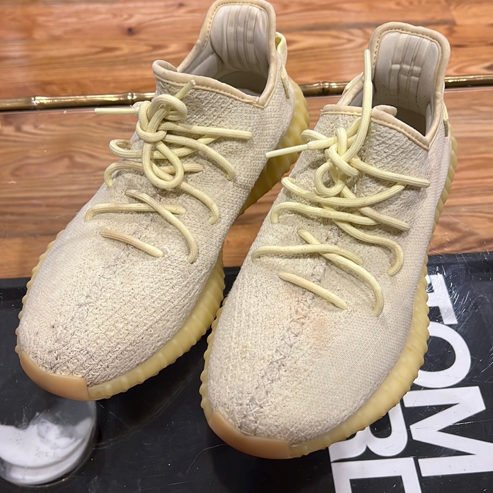 Yeezys 350 Butter
